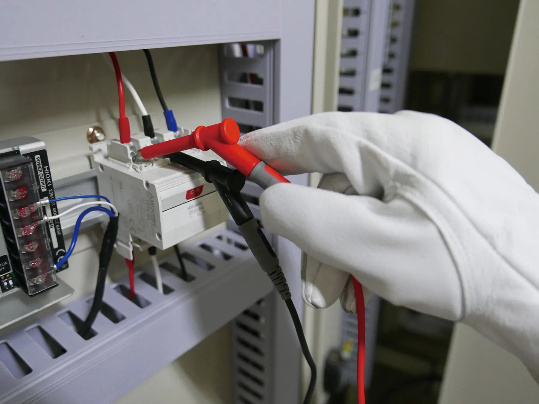 HIOKI L4937 magnetic adapter set multimeter accessory