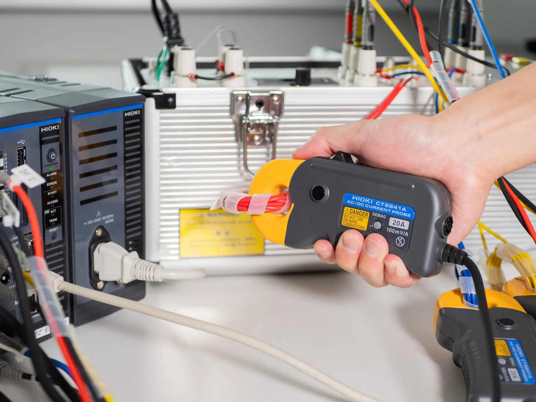 HIOKI CT6841A AC DC high accuracy current clamp