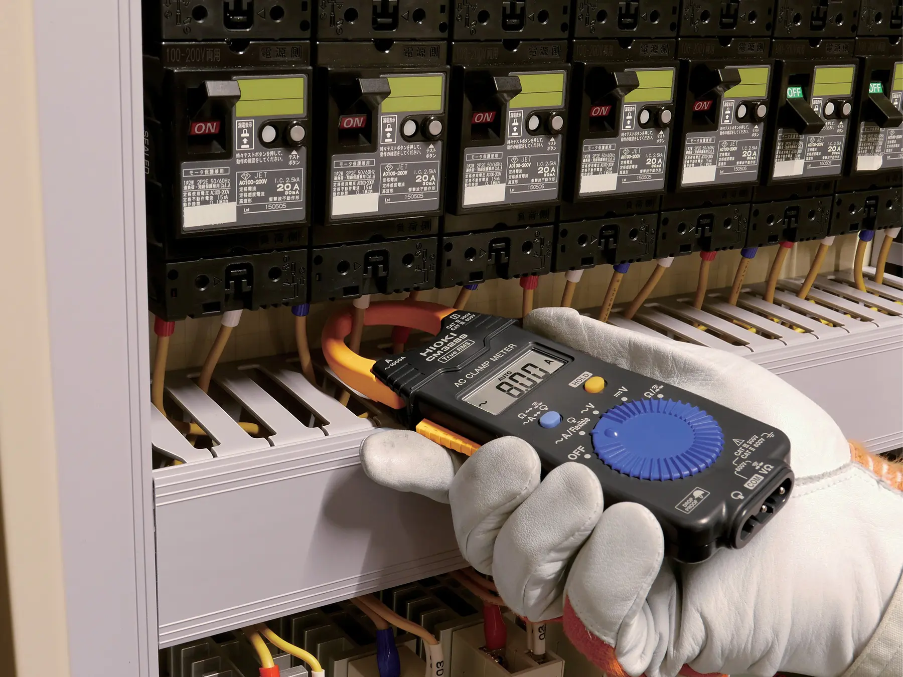 HIOKI CM3289 - True RMS Clamp Meter for AC Currents up to 1000 A