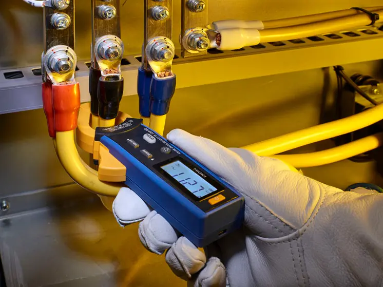 HIOKI CM4001-90 AC leakage clamp meter Bluetooth measuring range 060 mA to 600A testing