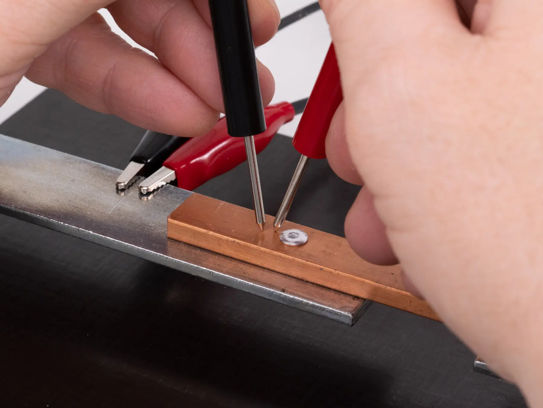 HIOKI L2104 4-terminal lead field use