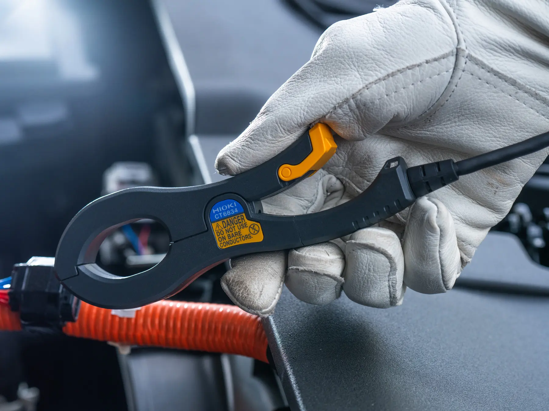 HIOKI CT6834 super slim AC DC high accuracy current clamp basic accuracy plus minus 0 07 percent rdg