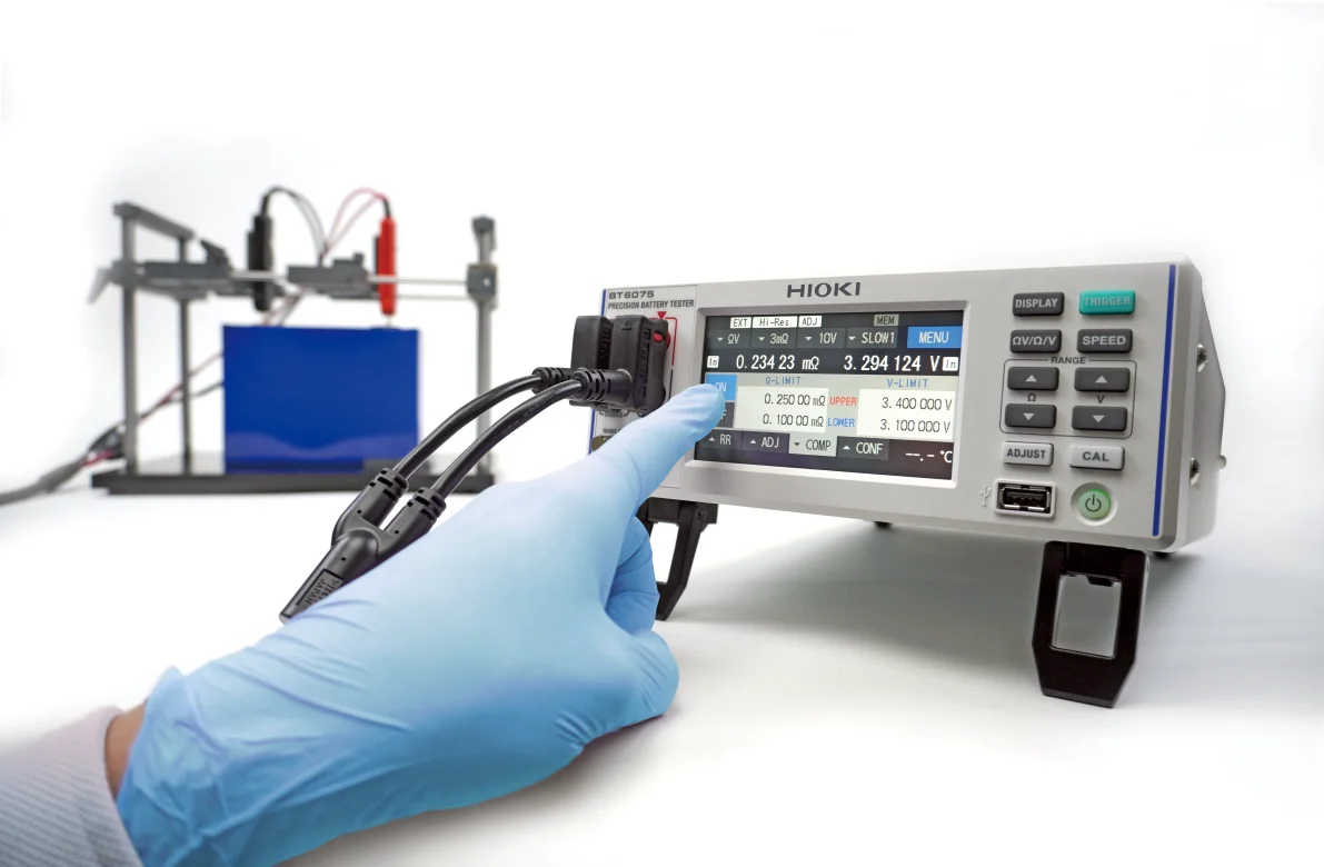 HIOKI BT6075 - precision battery tester and 7.5 digit voltmeter
